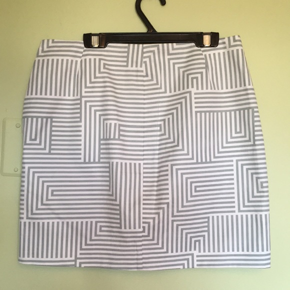 SOLD🌺Kate Spade Saturday mini skirt size 4 - Picture 6 of 10